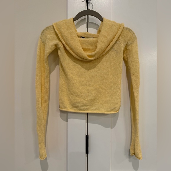 SEROYA Besty Top in Butter Size XS - Picture 11 of 16